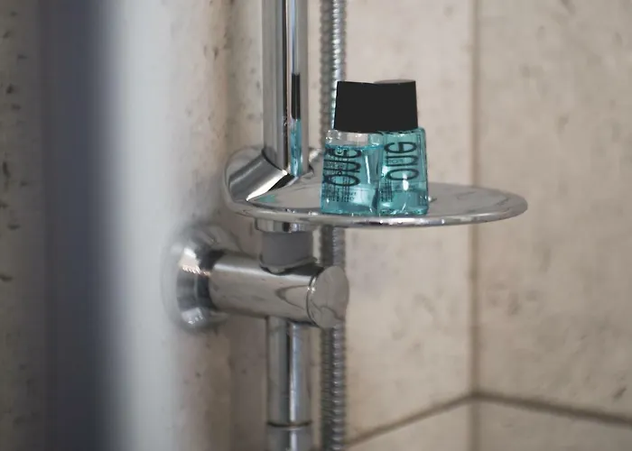 Little * Βαρσοβία