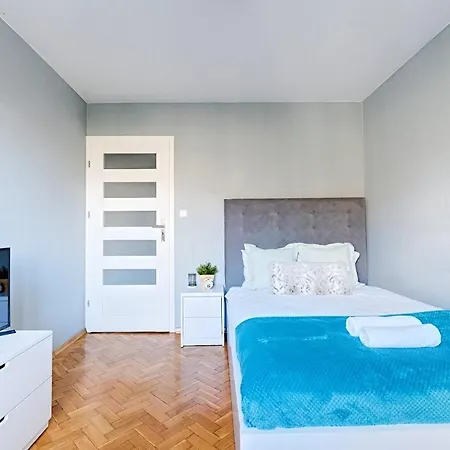 Little Apartment Warsaw