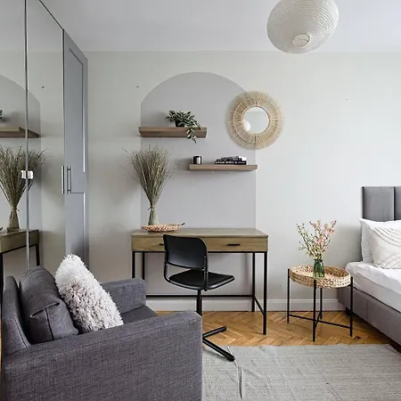 Apartment Little *