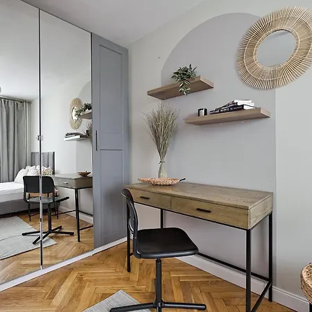 Little Apartment Warsaw